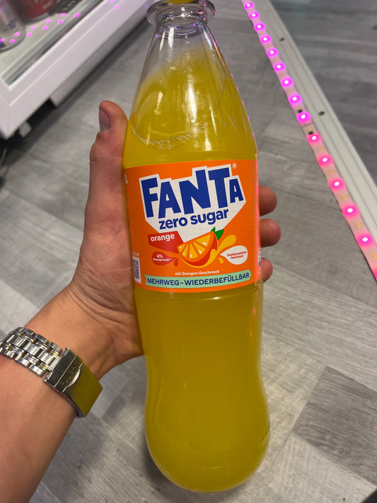 Cola, verschiedene Sorten 1 l Hartplastik Flasche