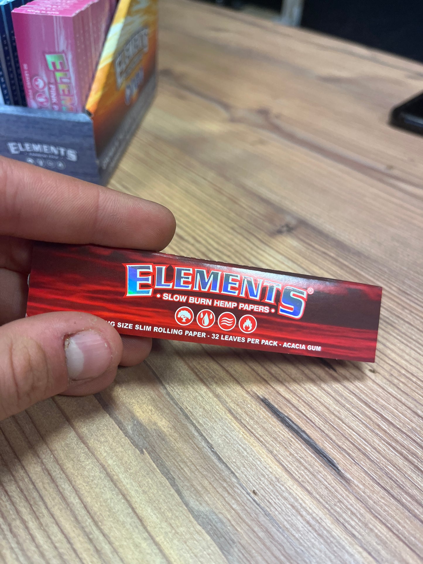 Elements slow, Burn Hemp Paper red ￼￼